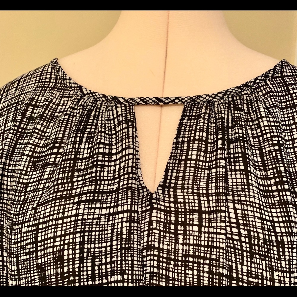 The Limited 3/4 sleeve top